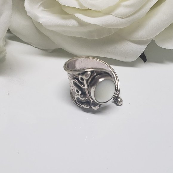 Vintage Opal Stone Silver Ring - Picture 6 of 6